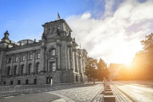 Der Deutsche Bundestag – Ort von Debattenkultur? Oder verhärteter Fronten?